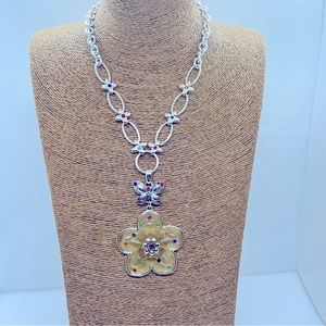 18’ Silver Tone Chunky Link Rhinestone Butterfly Flower Lucite Necklace